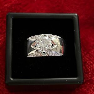 Luxury‎ 2.0 carat Moissanite unisex Ring 10